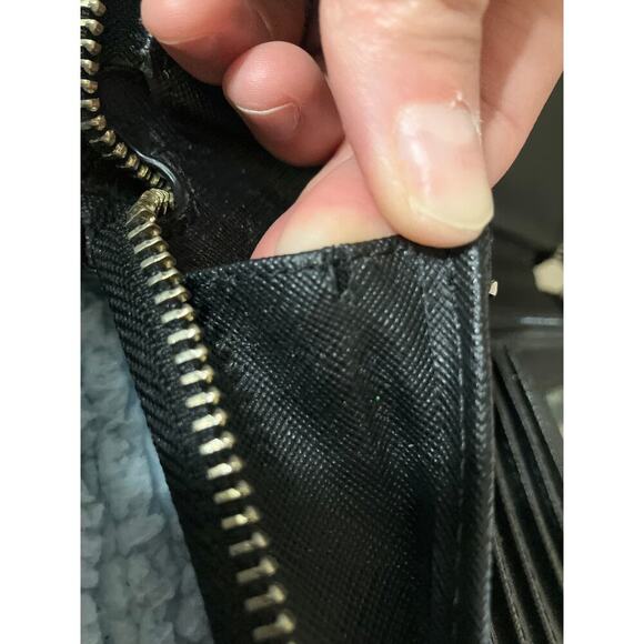 MICHAEL KORS BLACK SAFFIANO LEATHER SIGNATURE PRINT WALLET - Picture 16 of 16